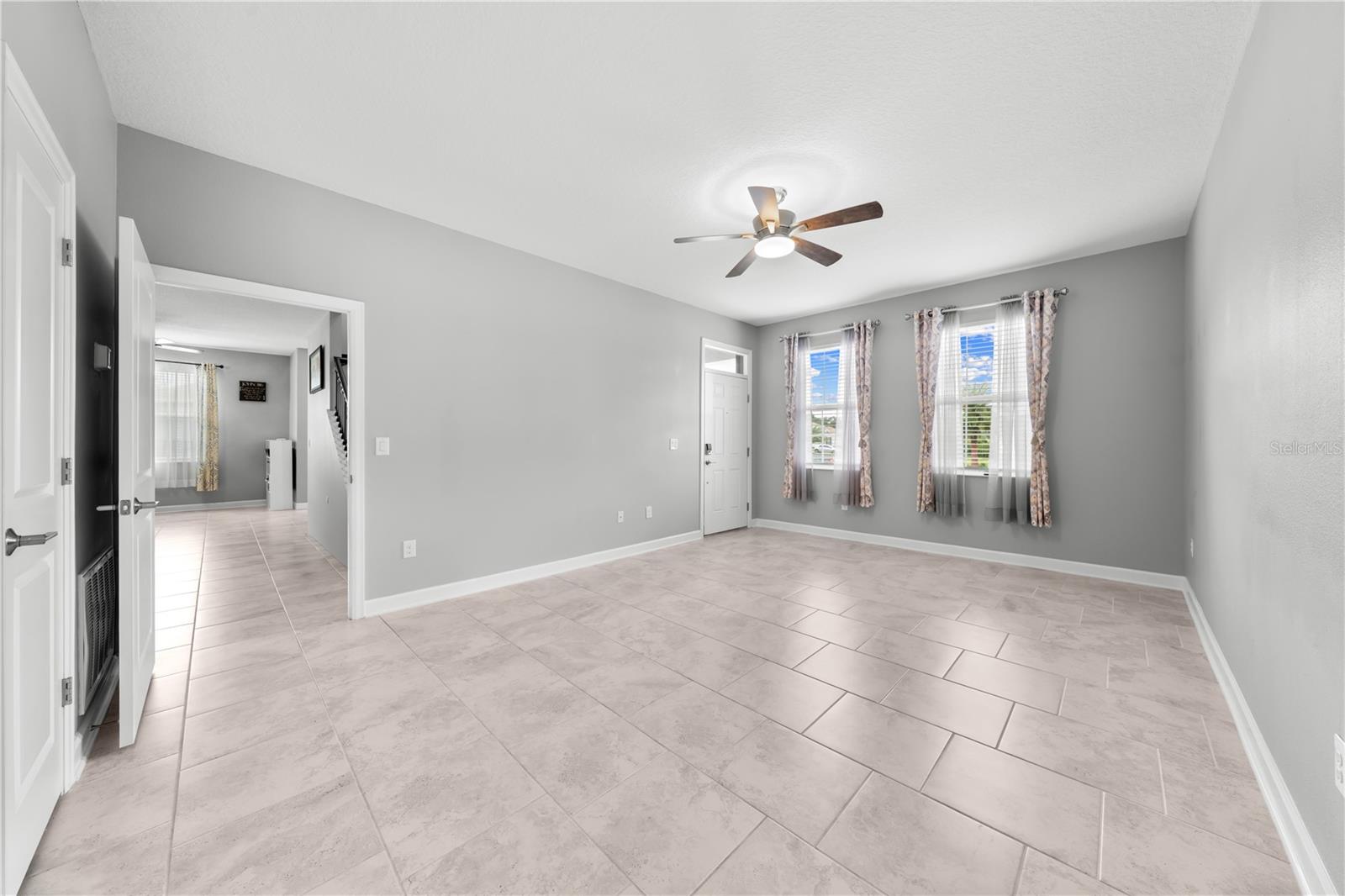 2412 CAMDEN PARK AVE, DAVENPORT, FL, 33837