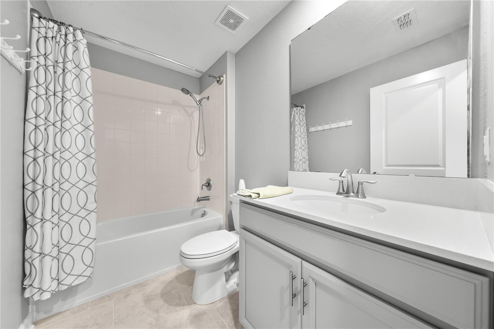 2412 CAMDEN PARK AVE, DAVENPORT, FL, 33837