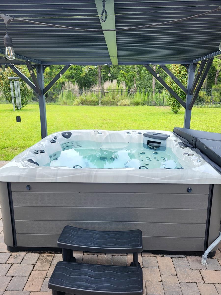 2412 CAMDEN PARK AVE, DAVENPORT, FL, 33837