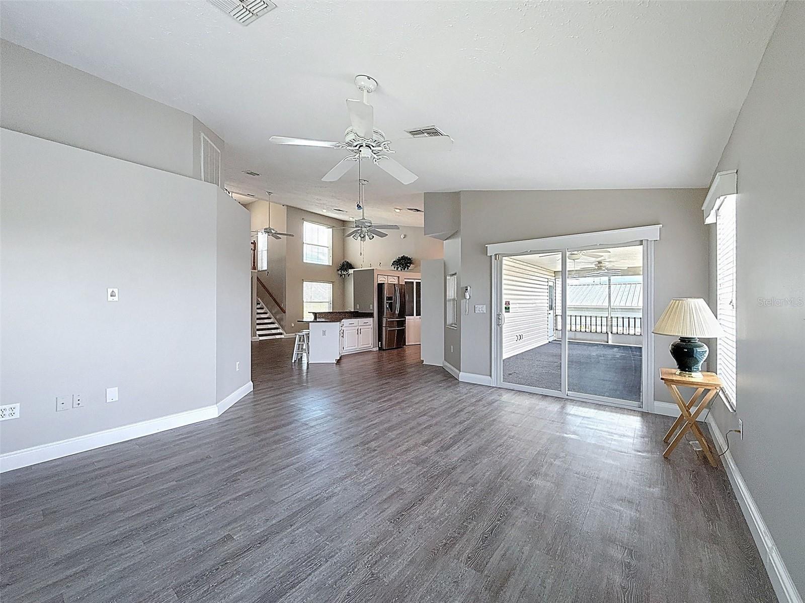 W7876906 Property Photo