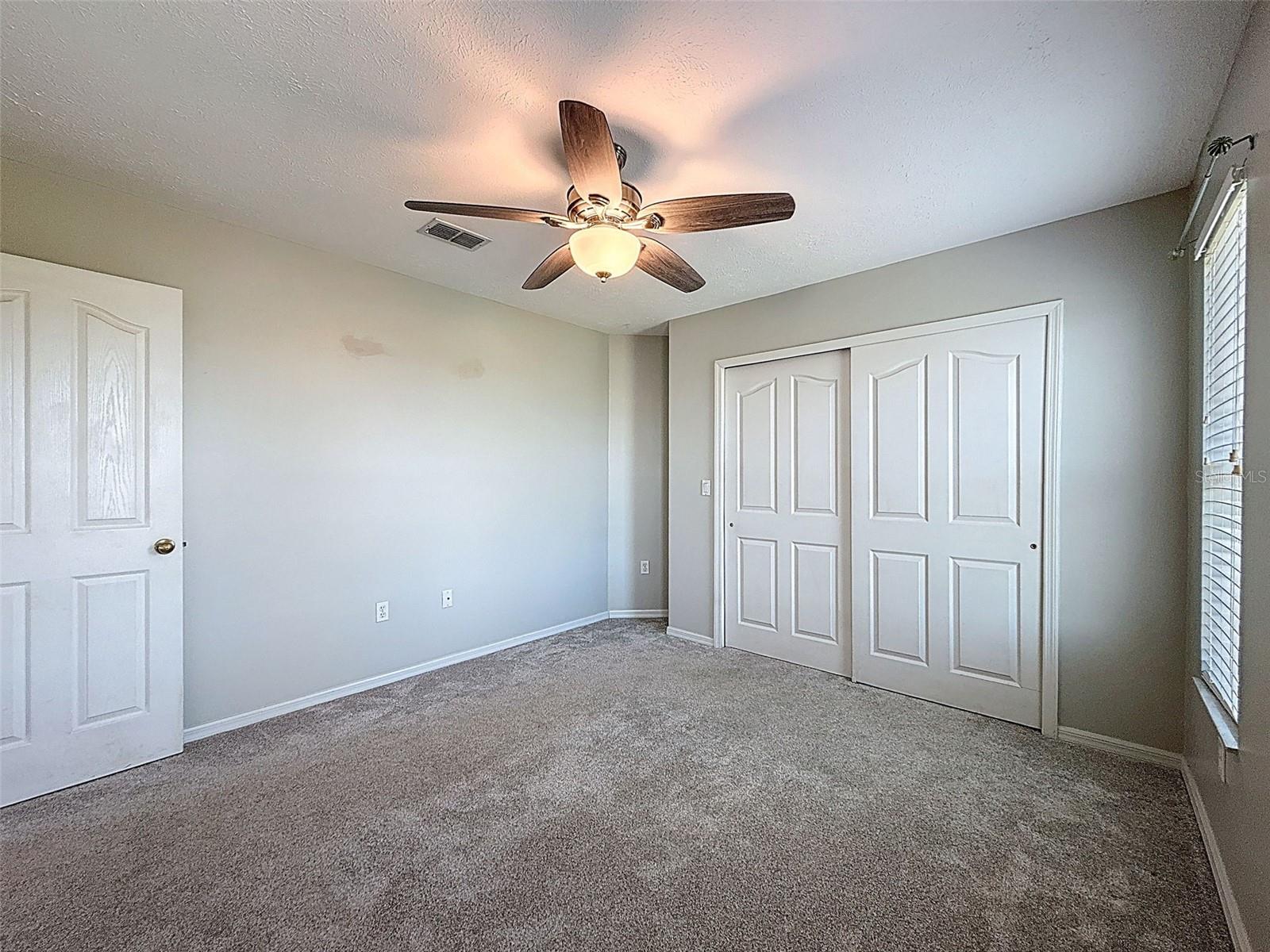 W7876906 Property Photo