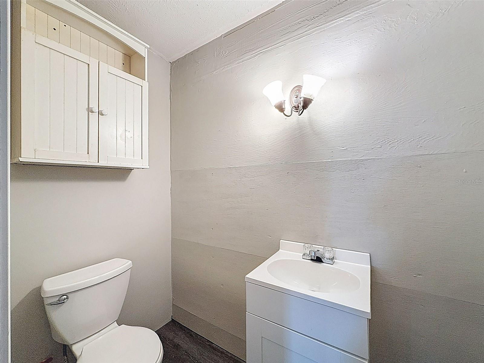W7876906 Property Photo