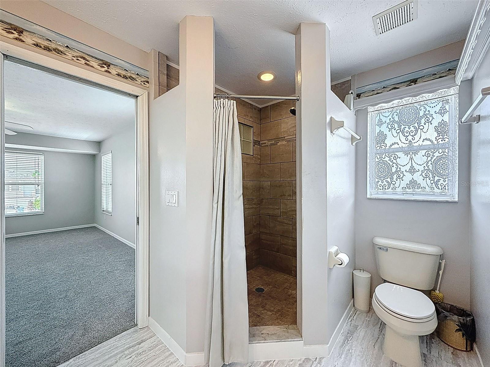 W7876906 Property Photo