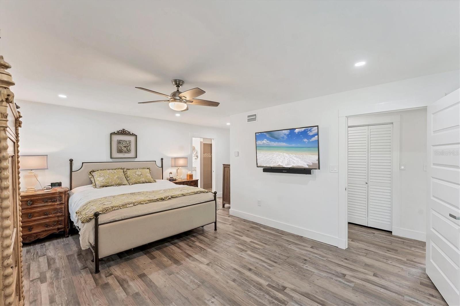 6105 45TH ST W, BRADENTON, FL, 34210