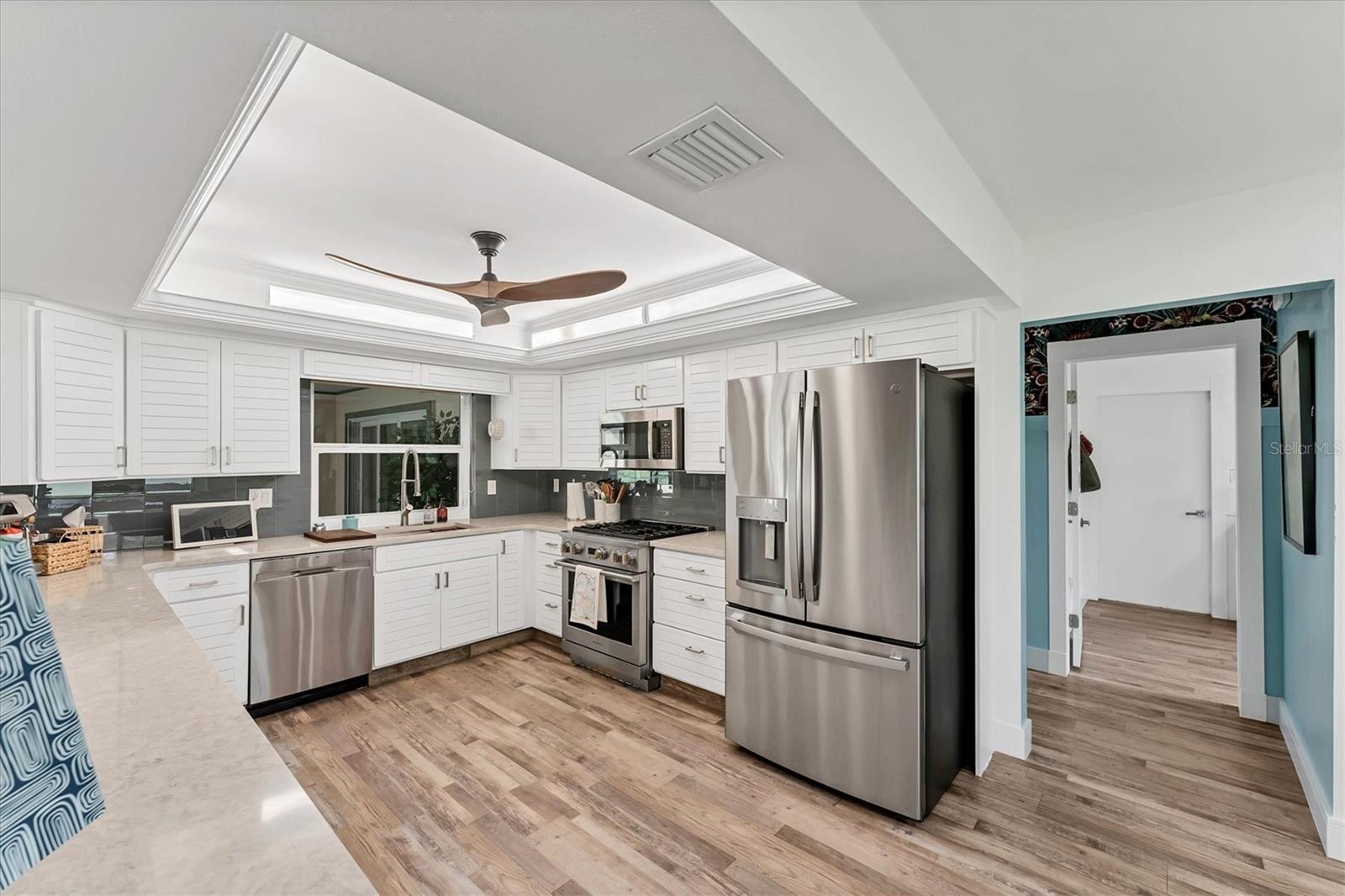 6105 45TH ST W, BRADENTON, FL, 34210