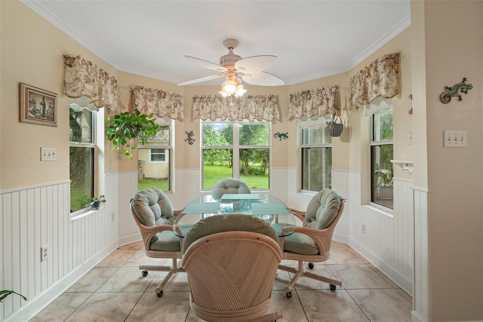 3026 LAKE GRIFFIN RD, LADY LAKE, FL, 32159