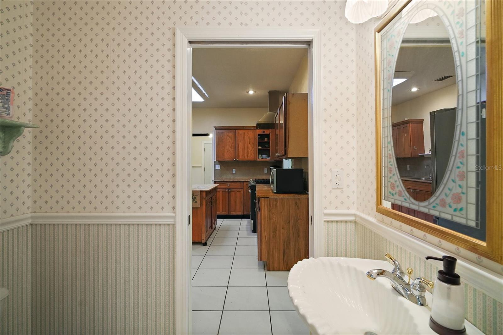 3026 LAKE GRIFFIN RD, LADY LAKE, FL, 32159