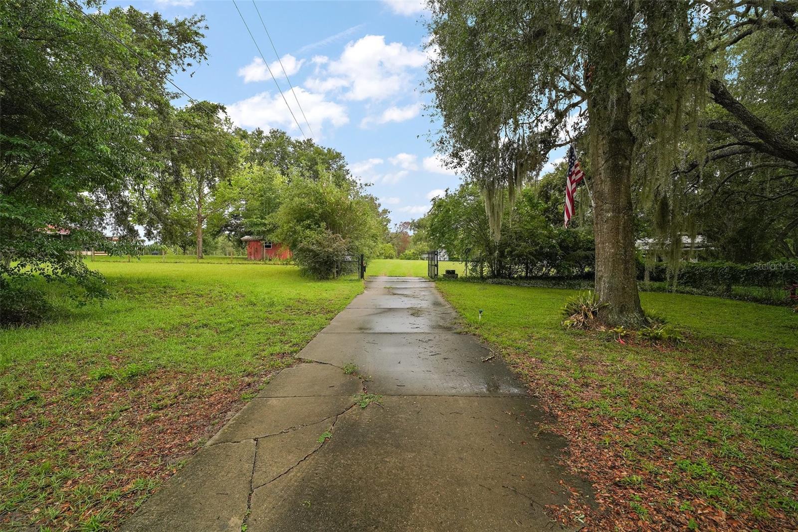 3026 LAKE GRIFFIN RD, LADY LAKE, FL, 32159