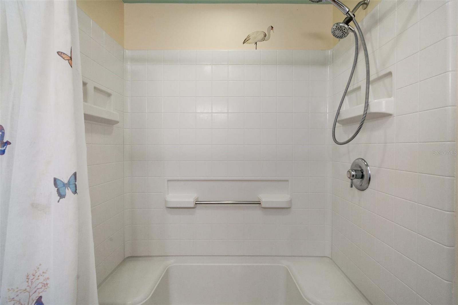 3026 LAKE GRIFFIN RD, LADY LAKE, FL, 32159