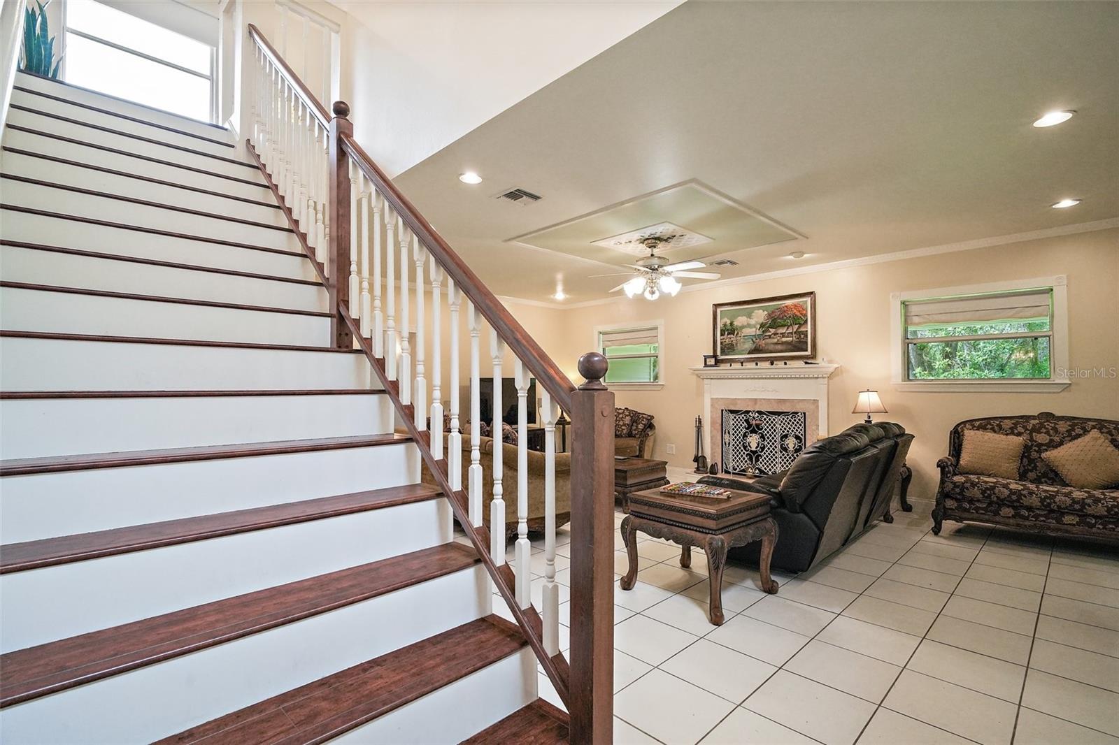 3026 LAKE GRIFFIN RD, LADY LAKE, FL, 32159