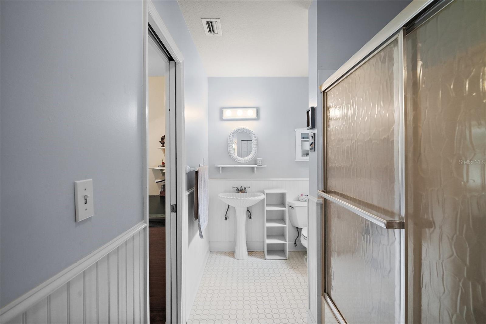 3026 LAKE GRIFFIN RD, LADY LAKE, FL, 32159