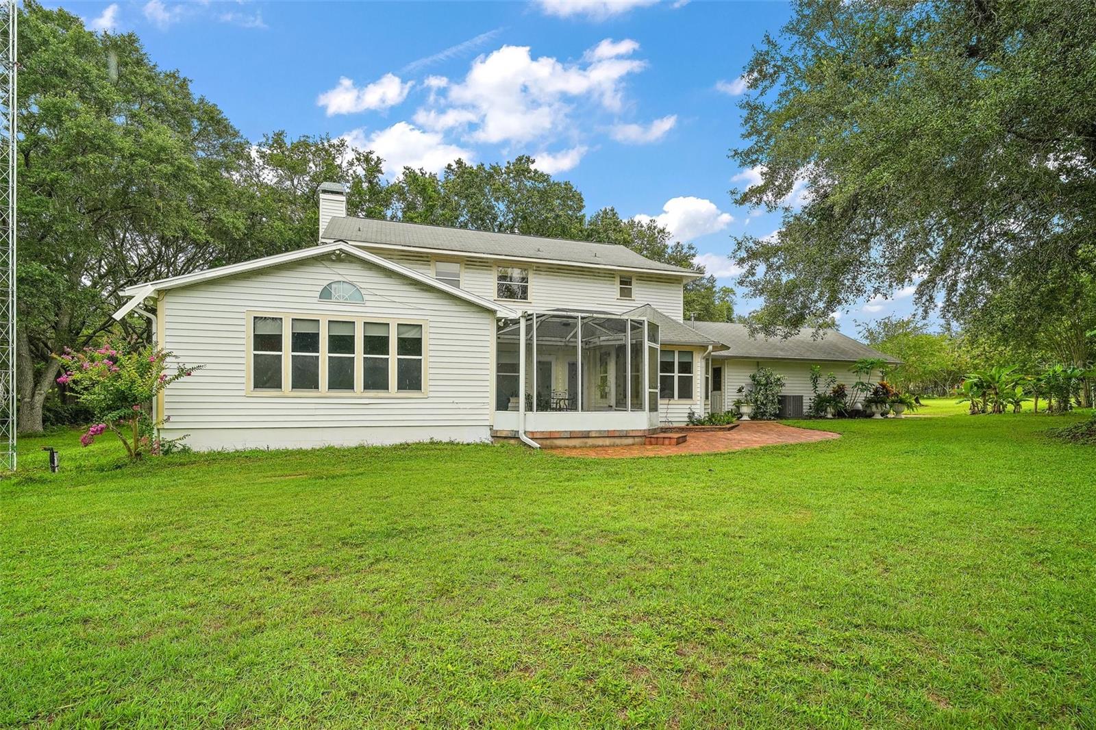 3026 LAKE GRIFFIN RD, LADY LAKE, FL, 32159