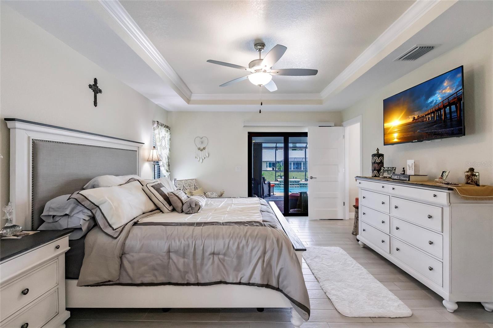 2424 AUBURN BLVD, PORT CHARLOTTE, FL, 33948