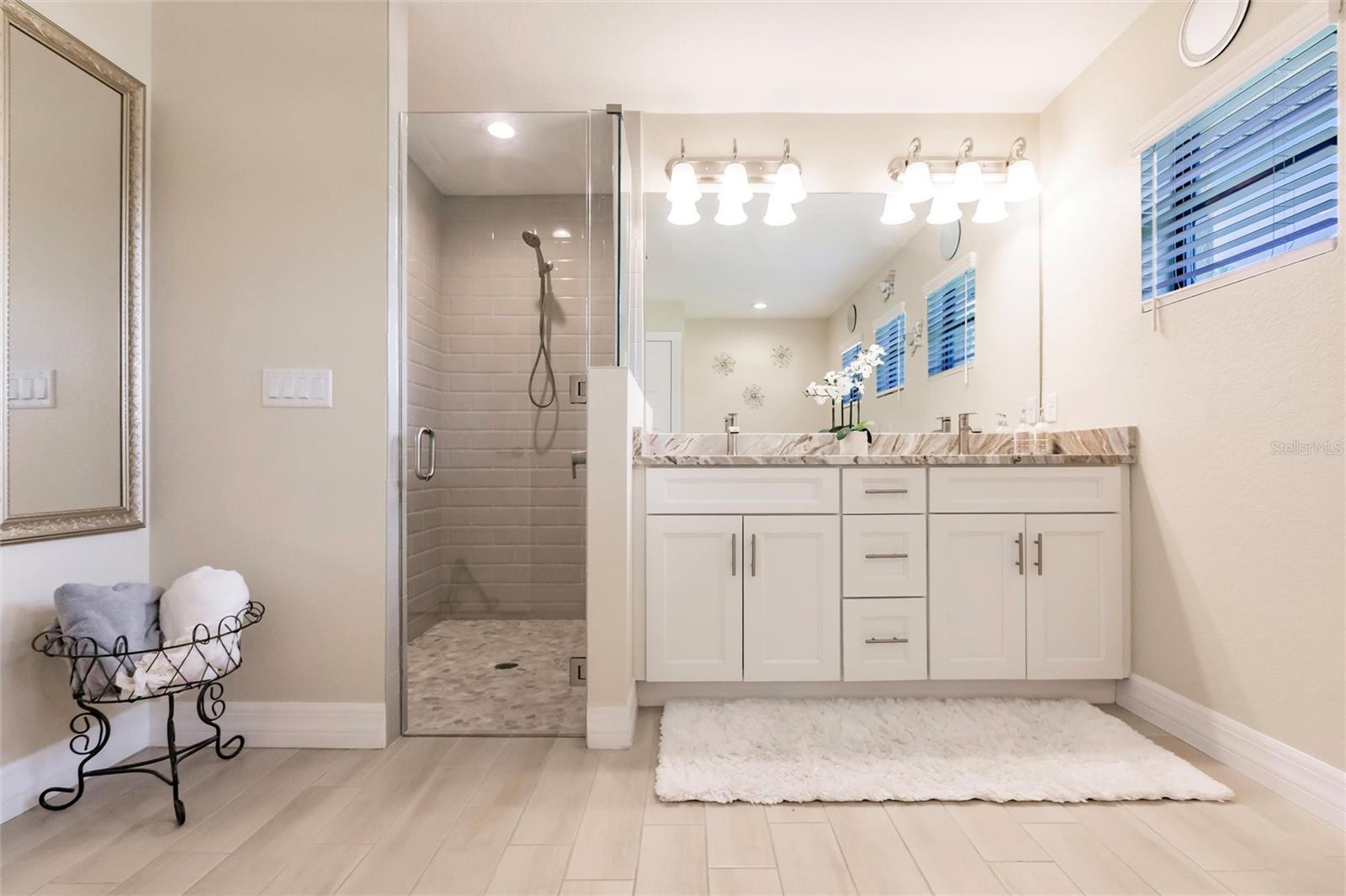 2424 AUBURN BLVD, PORT CHARLOTTE, FL, 33948