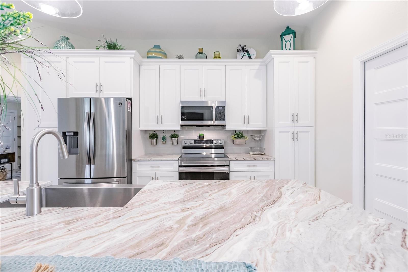 2424 AUBURN BLVD, PORT CHARLOTTE, FL, 33948