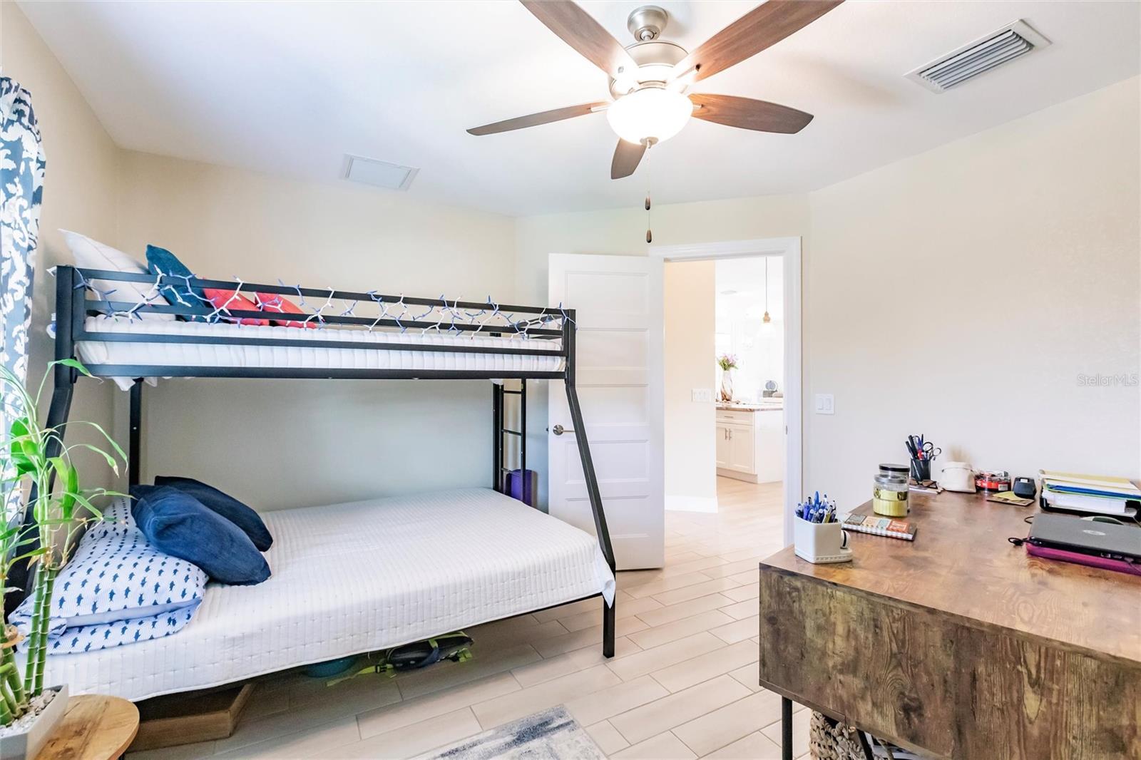 2424 AUBURN BLVD, PORT CHARLOTTE, FL, 33948