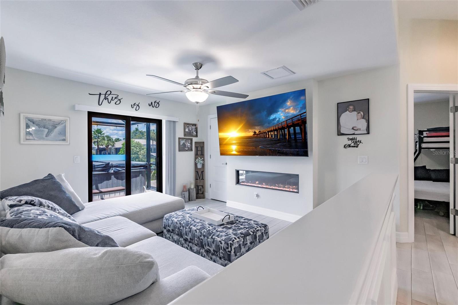 2424 AUBURN BLVD, PORT CHARLOTTE, FL, 33948