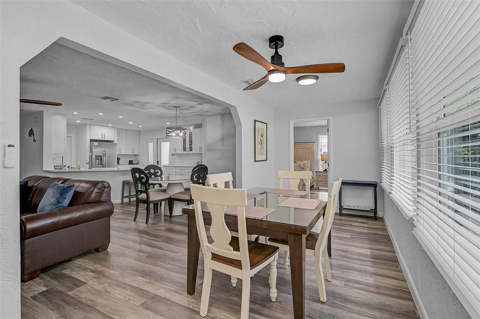 6308 MIDNIGHT PASS RD #6, SARASOTA, FL, 34242