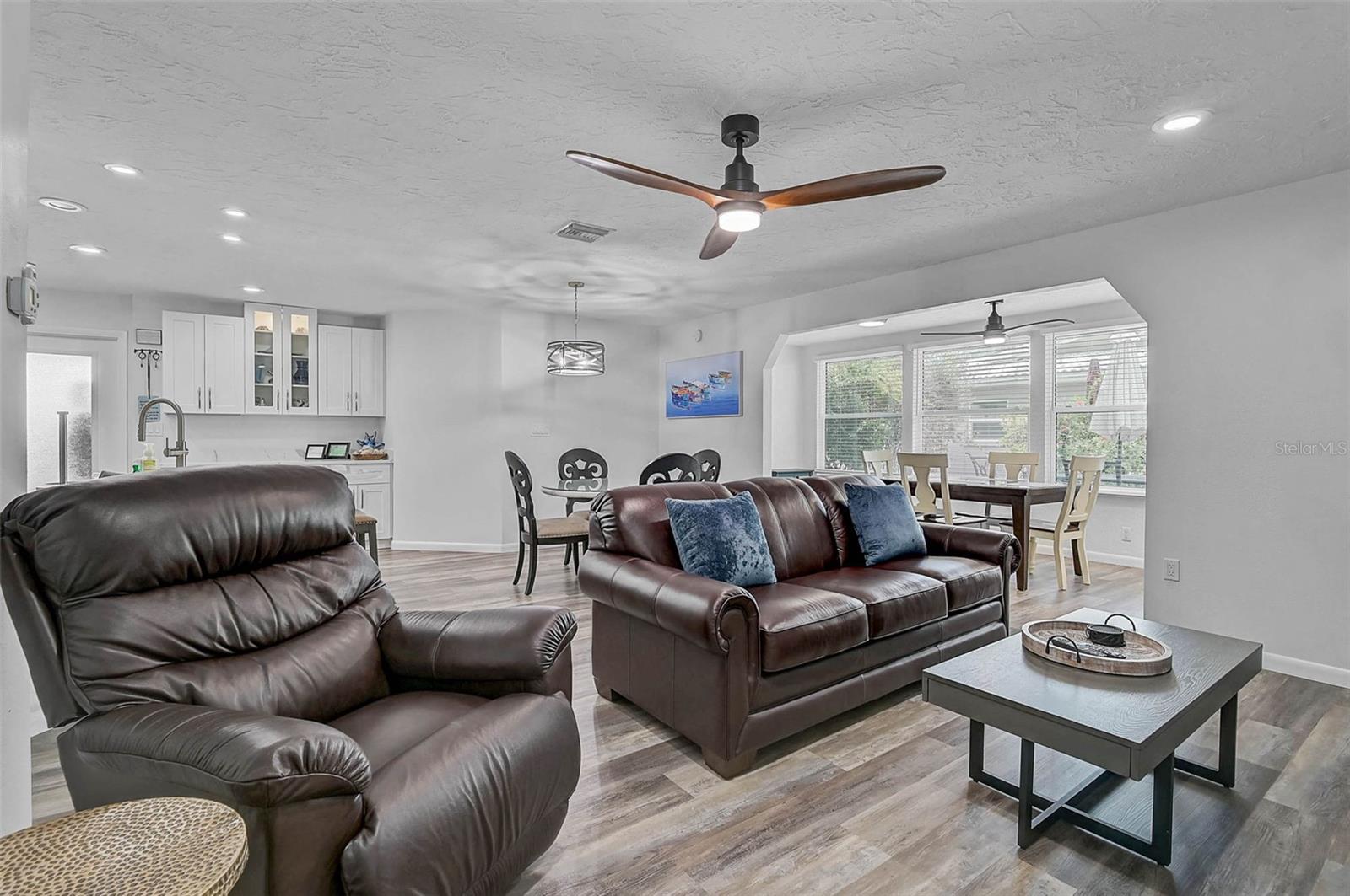 6308 MIDNIGHT PASS RD #6, SARASOTA, FL, 34242