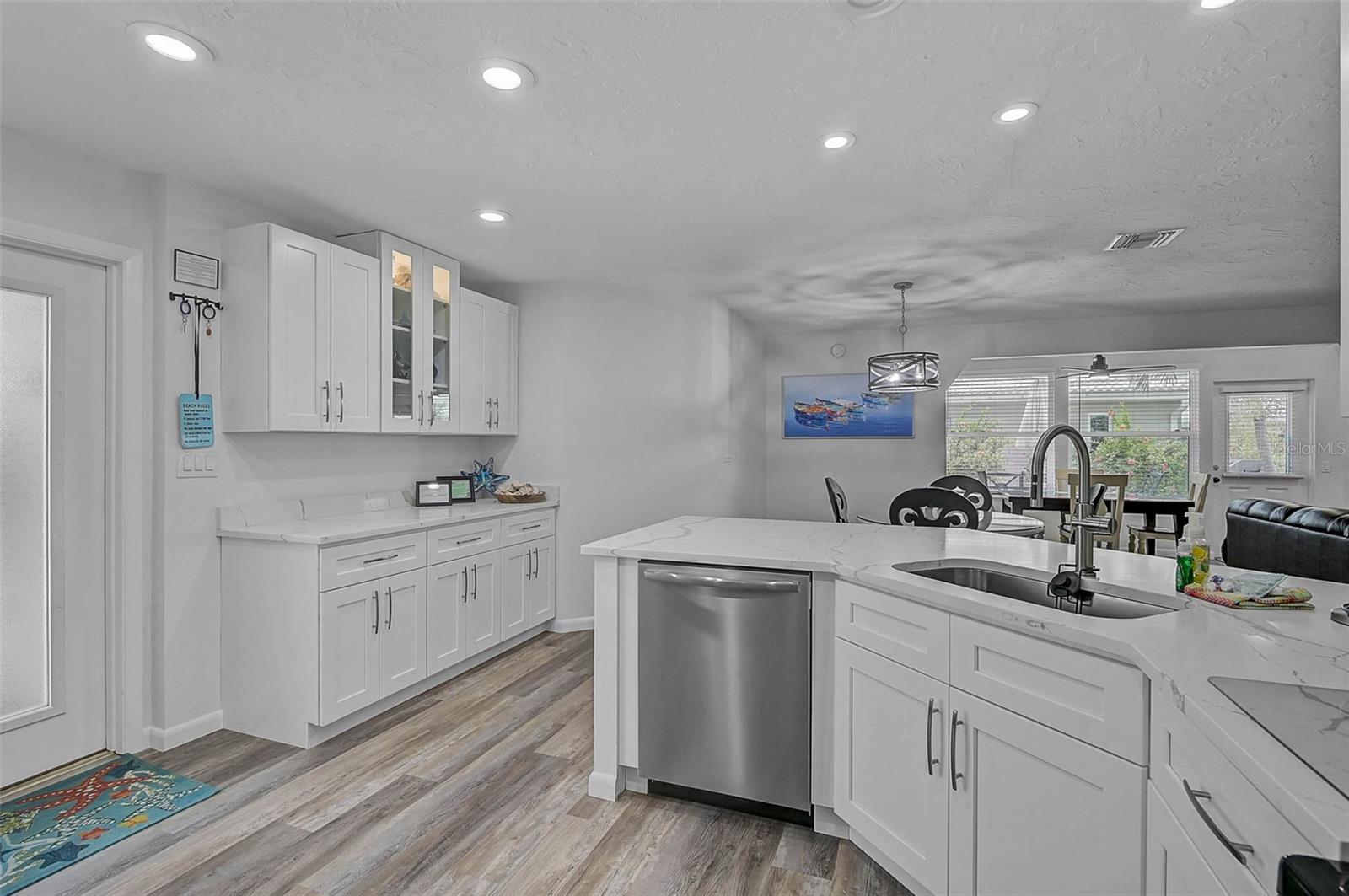 6308 MIDNIGHT PASS RD #6, SARASOTA, FL, 34242