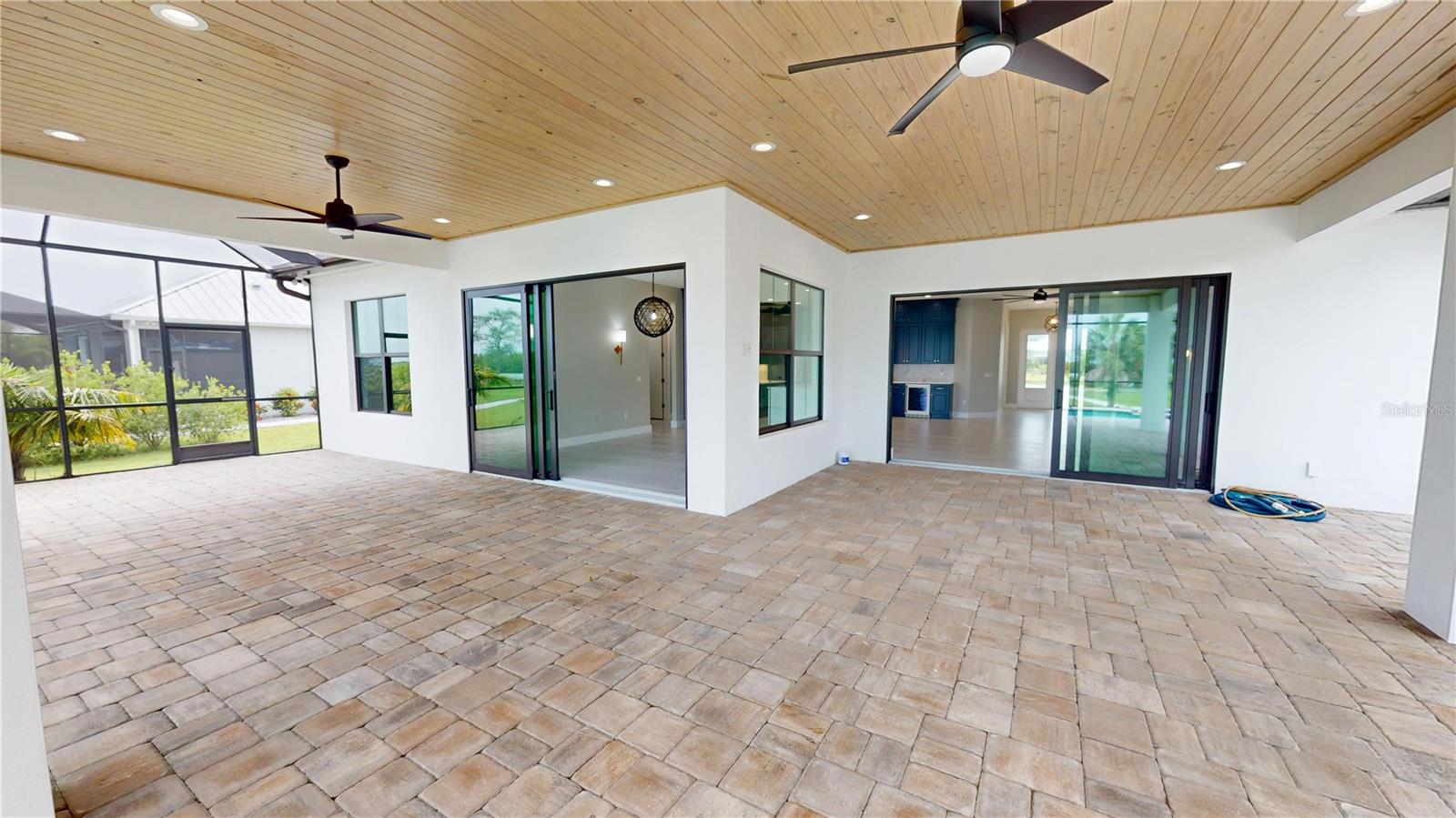 2073 TREASURE LN, PUNTA GORDA, FL, 33982