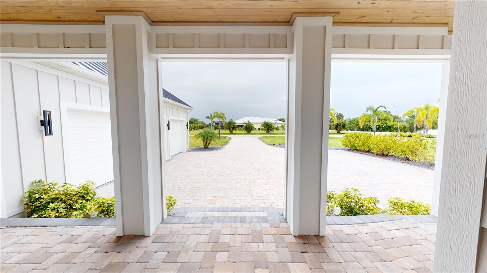 2073 TREASURE LN, PUNTA GORDA, FL, 33982