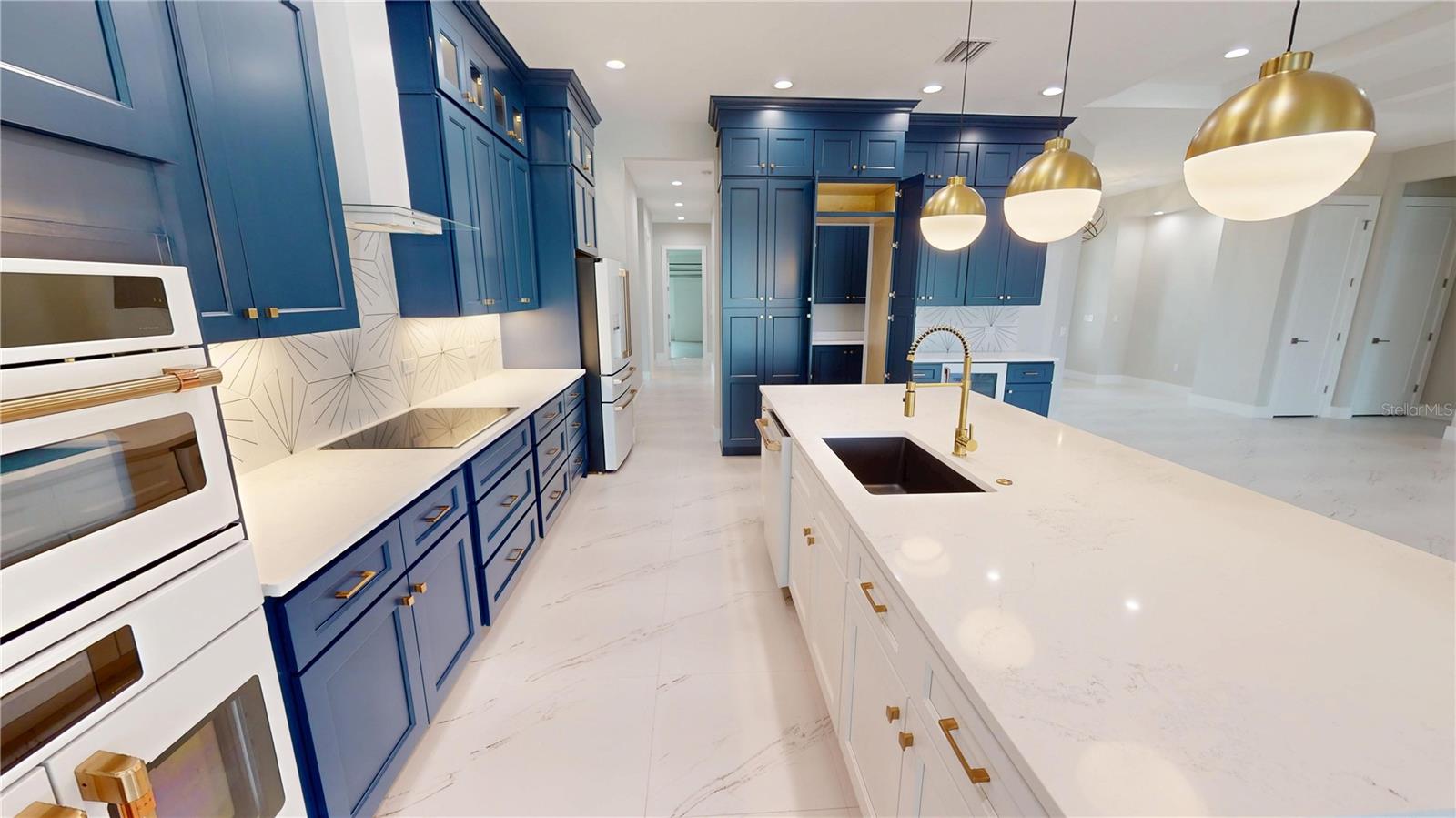 2073 TREASURE LN, PUNTA GORDA, FL, 33982