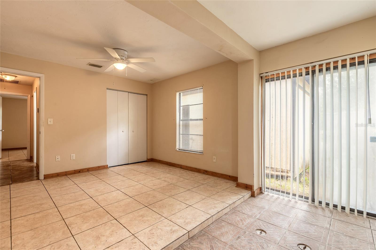 O6322882 Property Photo