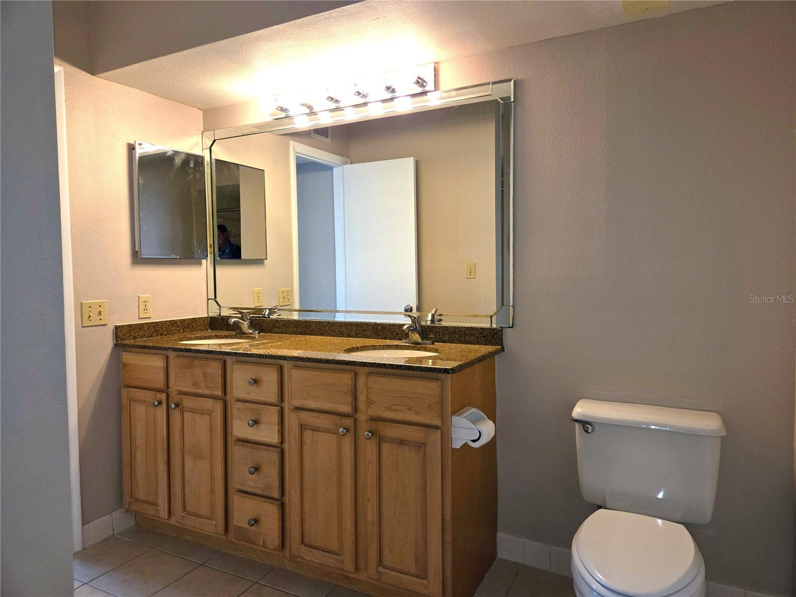 5801 BAHIA DEL MAR CIR #113, ST PETERSBURG, FL, 33715