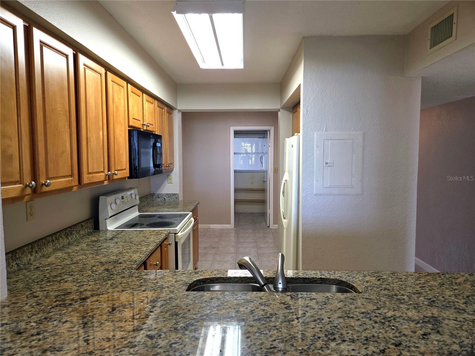 5801 BAHIA DEL MAR CIR #113, ST PETERSBURG, FL, 33715