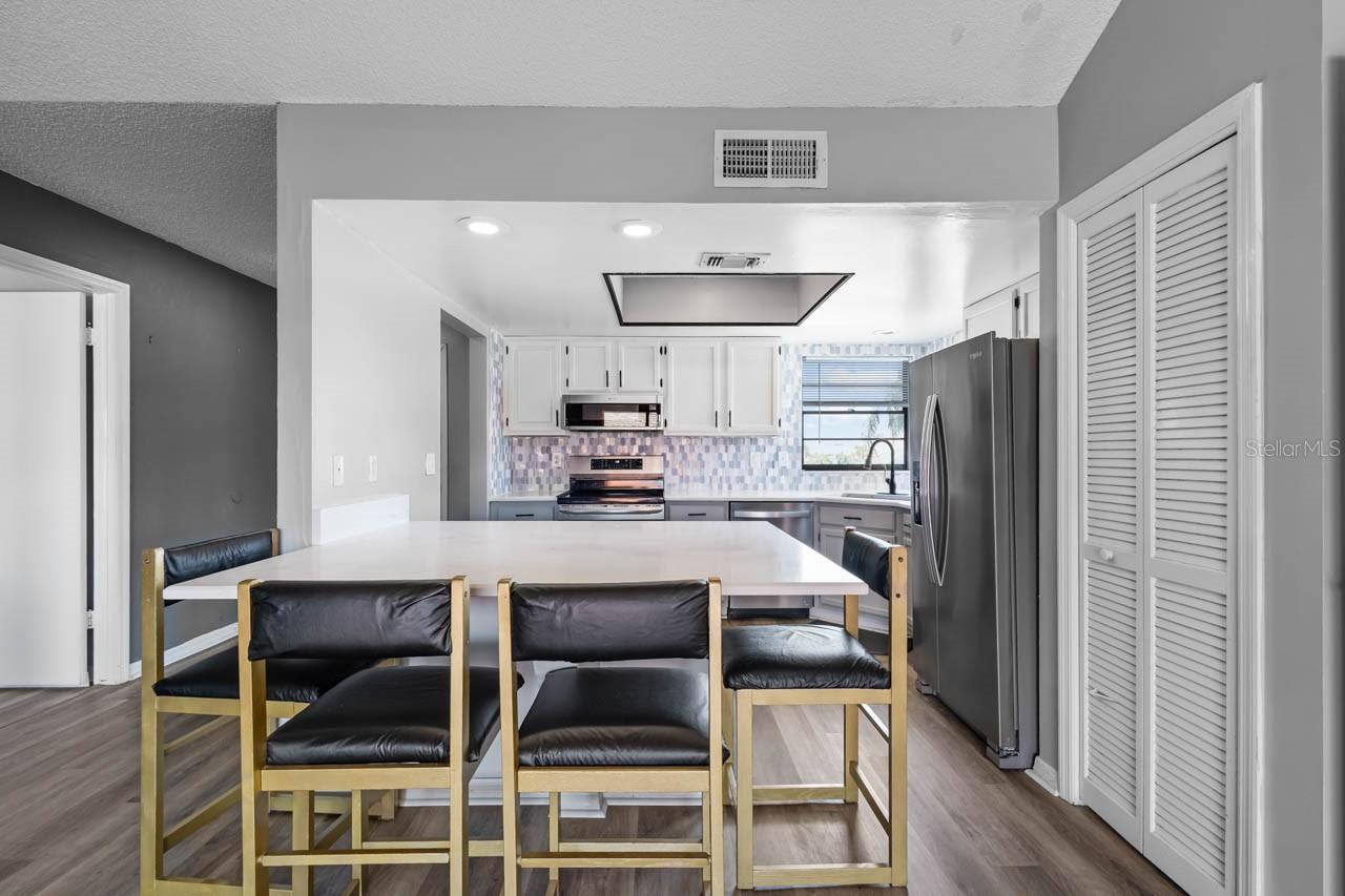 609 LIVELY DR #B, SUN CITY CENTER, FL, 33573