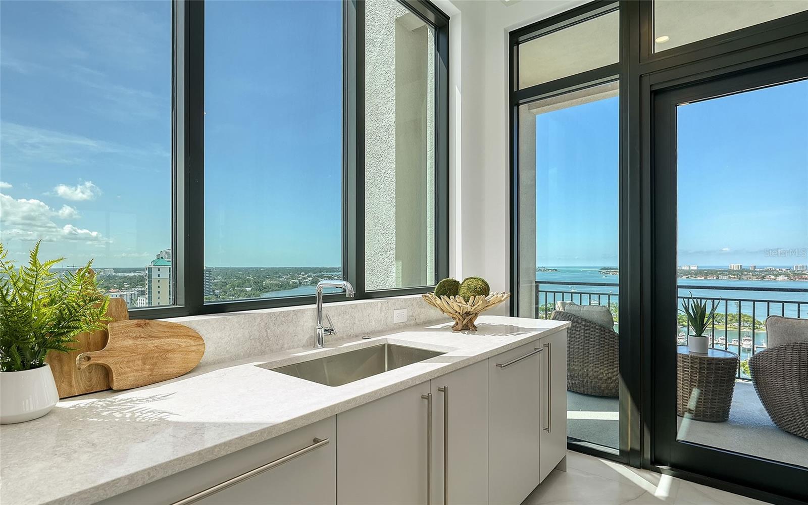 A4657527 Property Photo