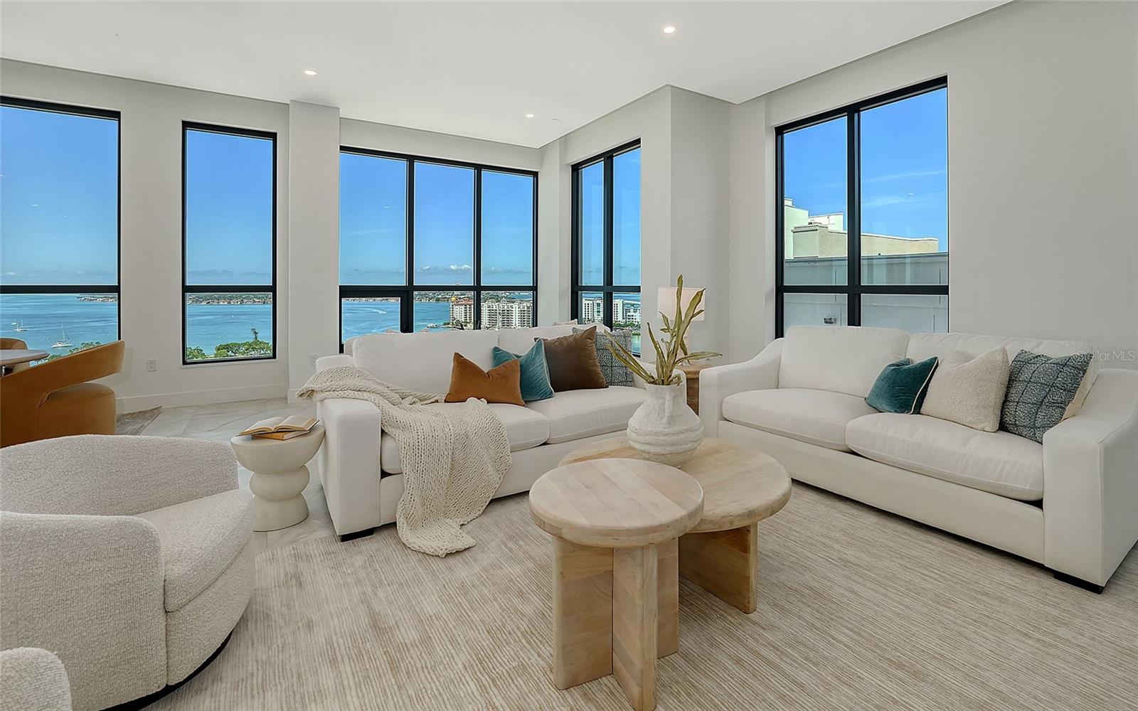 A4657527 Property Photo