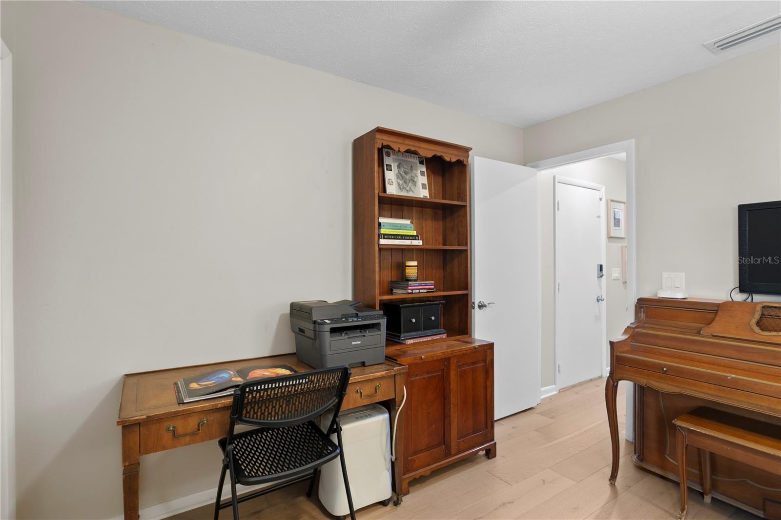 11413 GALLERIA DR, TAMPA, FL, 33618