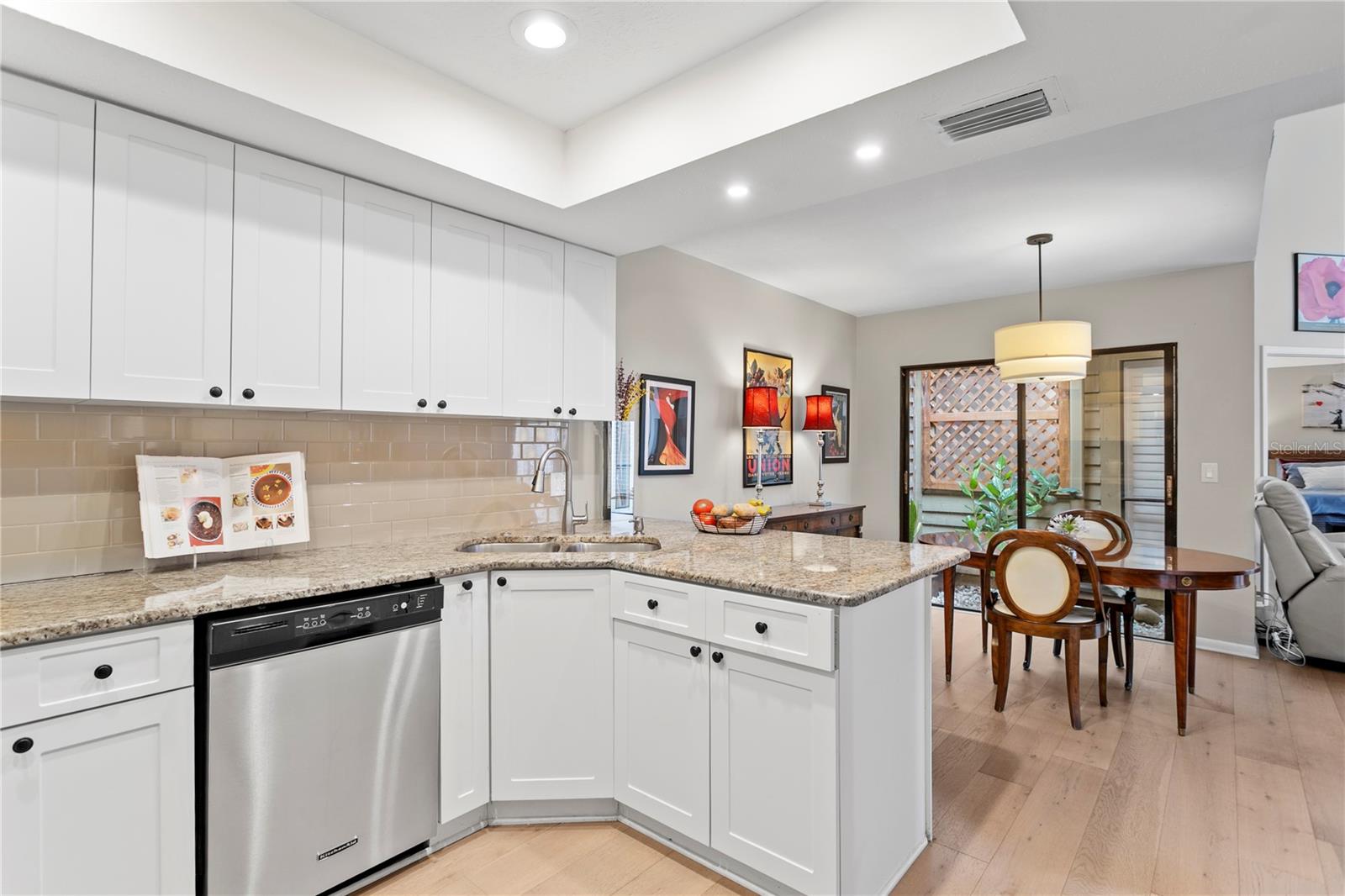 11413 GALLERIA DR, TAMPA, FL, 33618