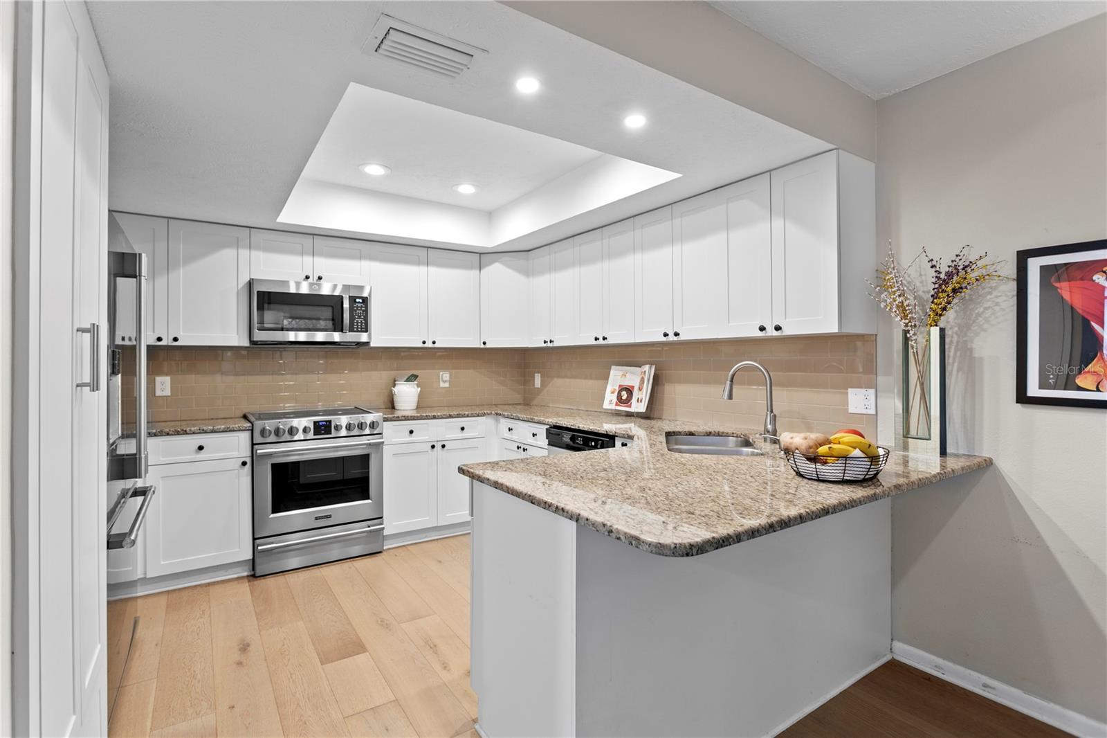 11413 GALLERIA DR, TAMPA, FL, 33618