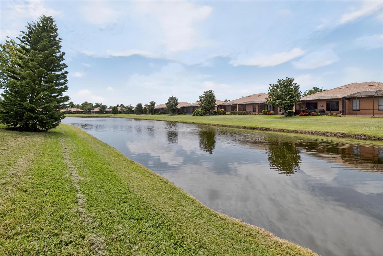 226 SHELL FALLS DR, APOLLO BEACH, FL, 33572