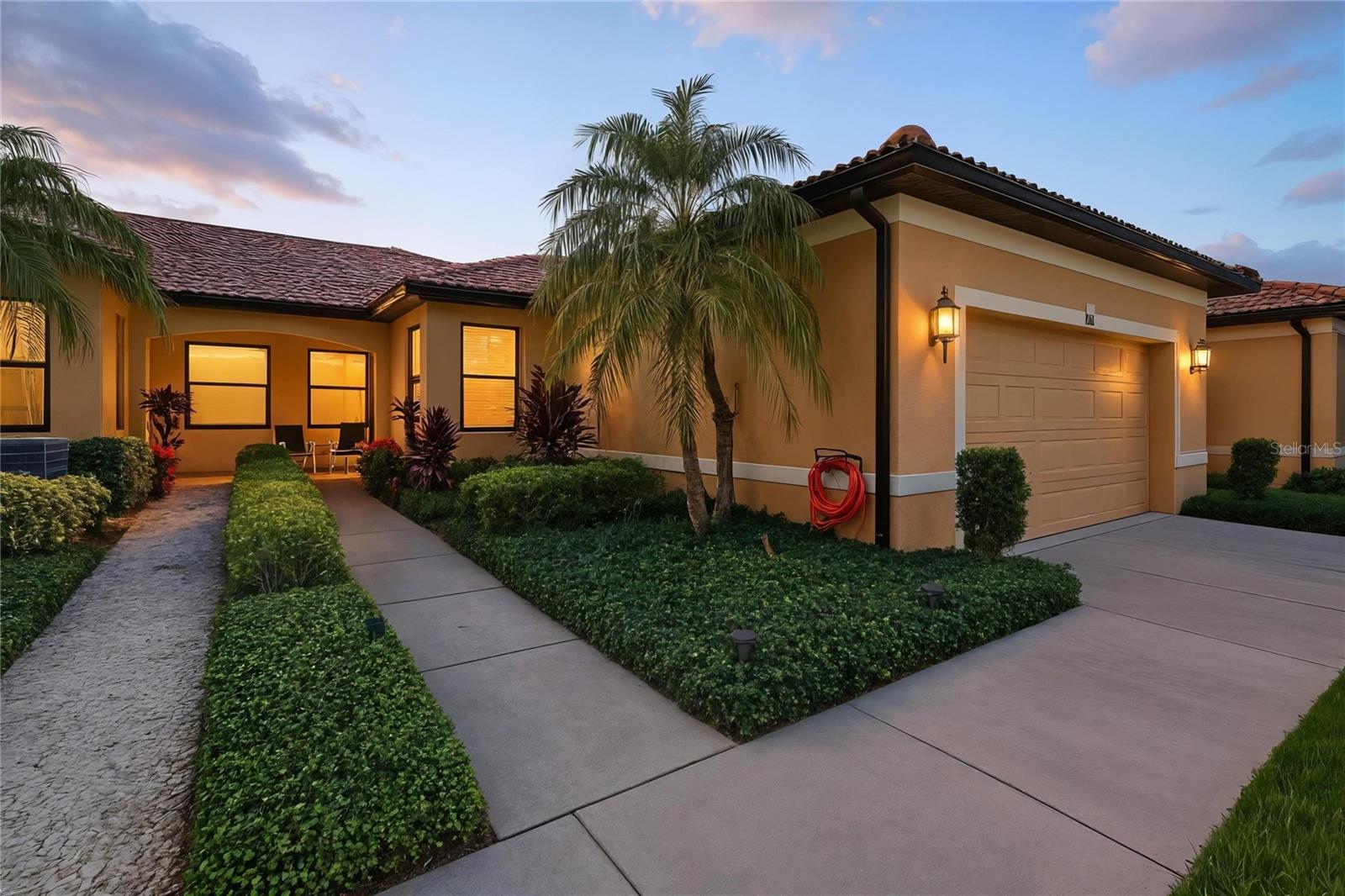 226 SHELL FALLS DR, APOLLO BEACH, FL, 33572