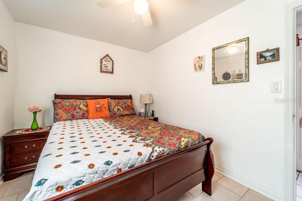 942 WILMINGTON DR, DELTONA, FL, 32725