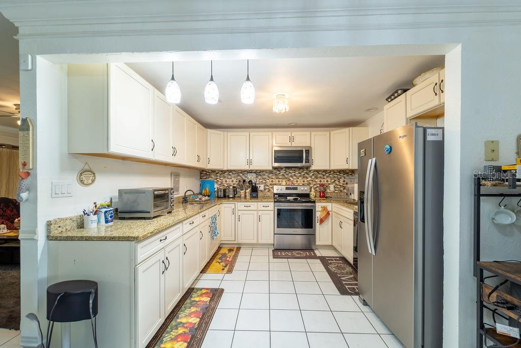 942 WILMINGTON DR, DELTONA, FL, 32725