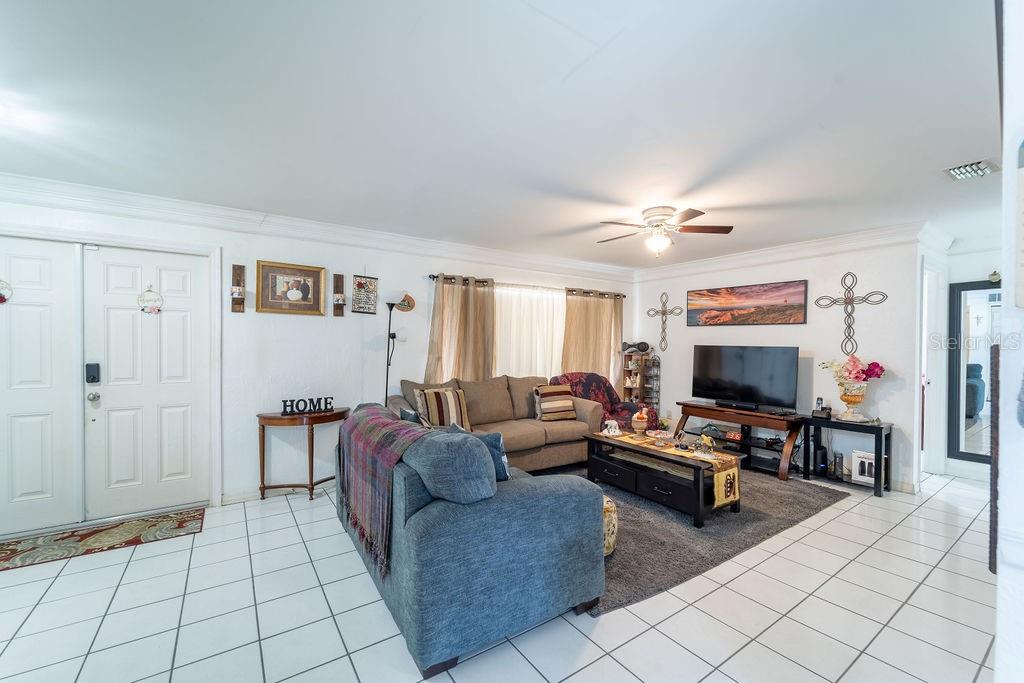 942 WILMINGTON DR, DELTONA, FL, 32725