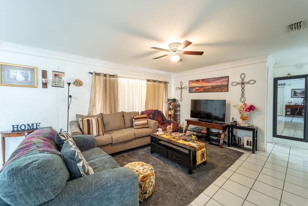 942 WILMINGTON DR, DELTONA, FL, 32725