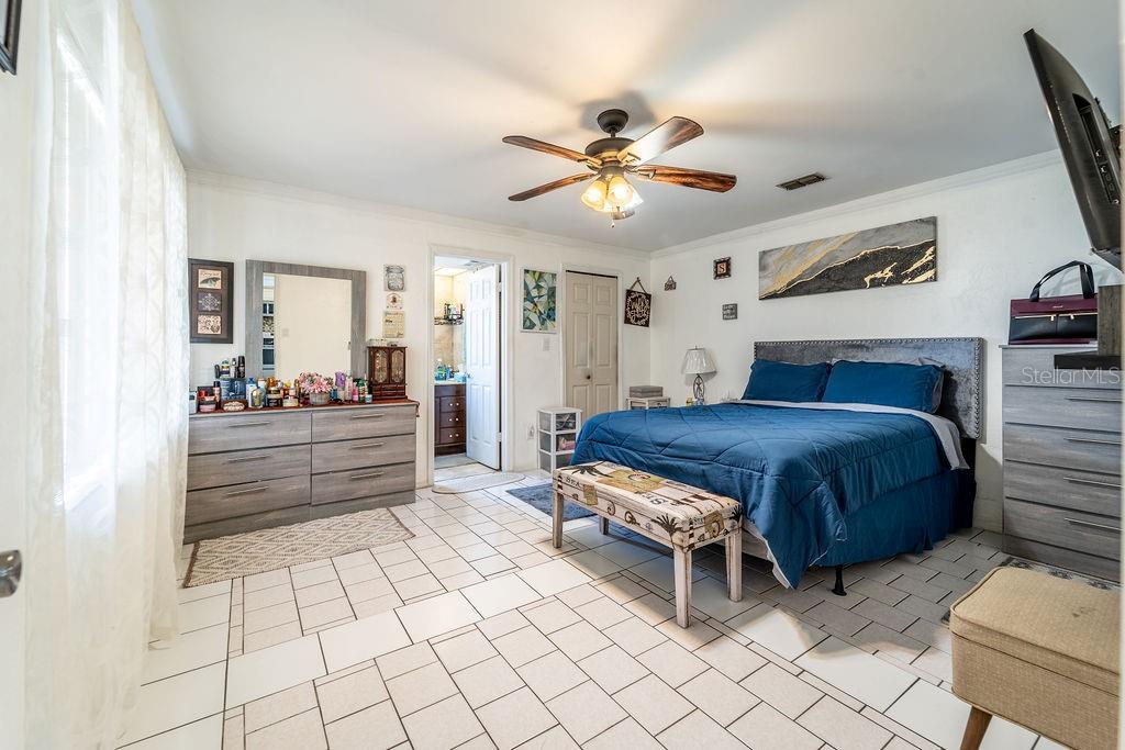 942 WILMINGTON DR, DELTONA, FL, 32725