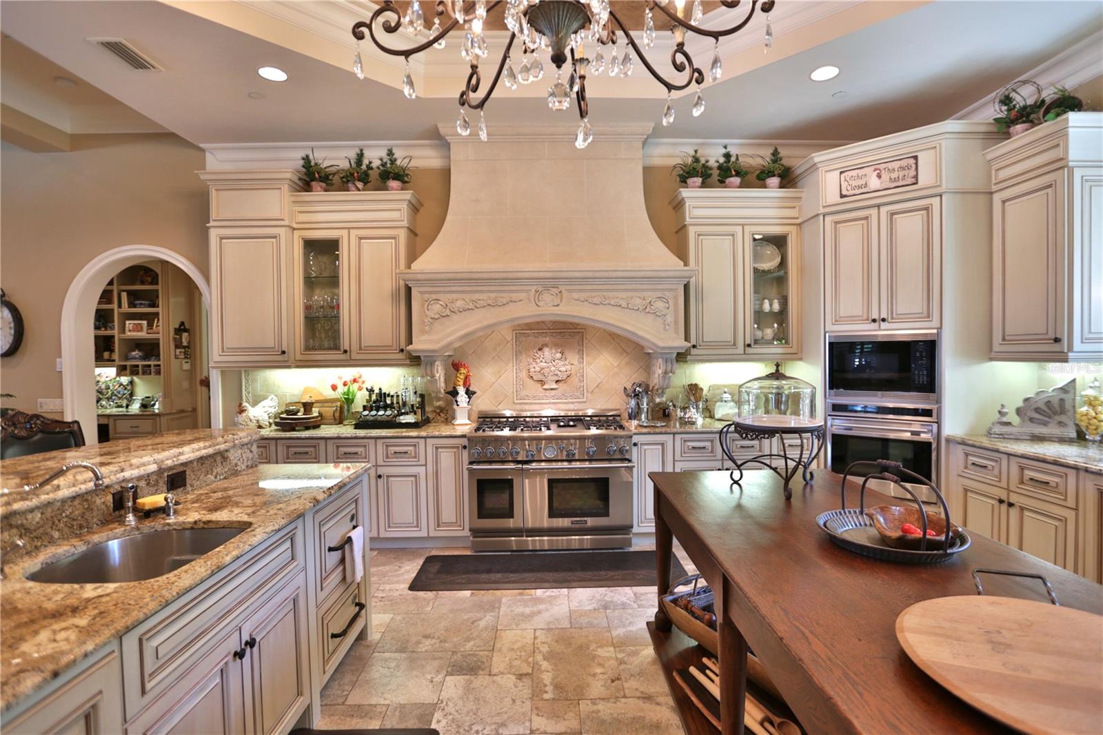 OM704652 Property Photo