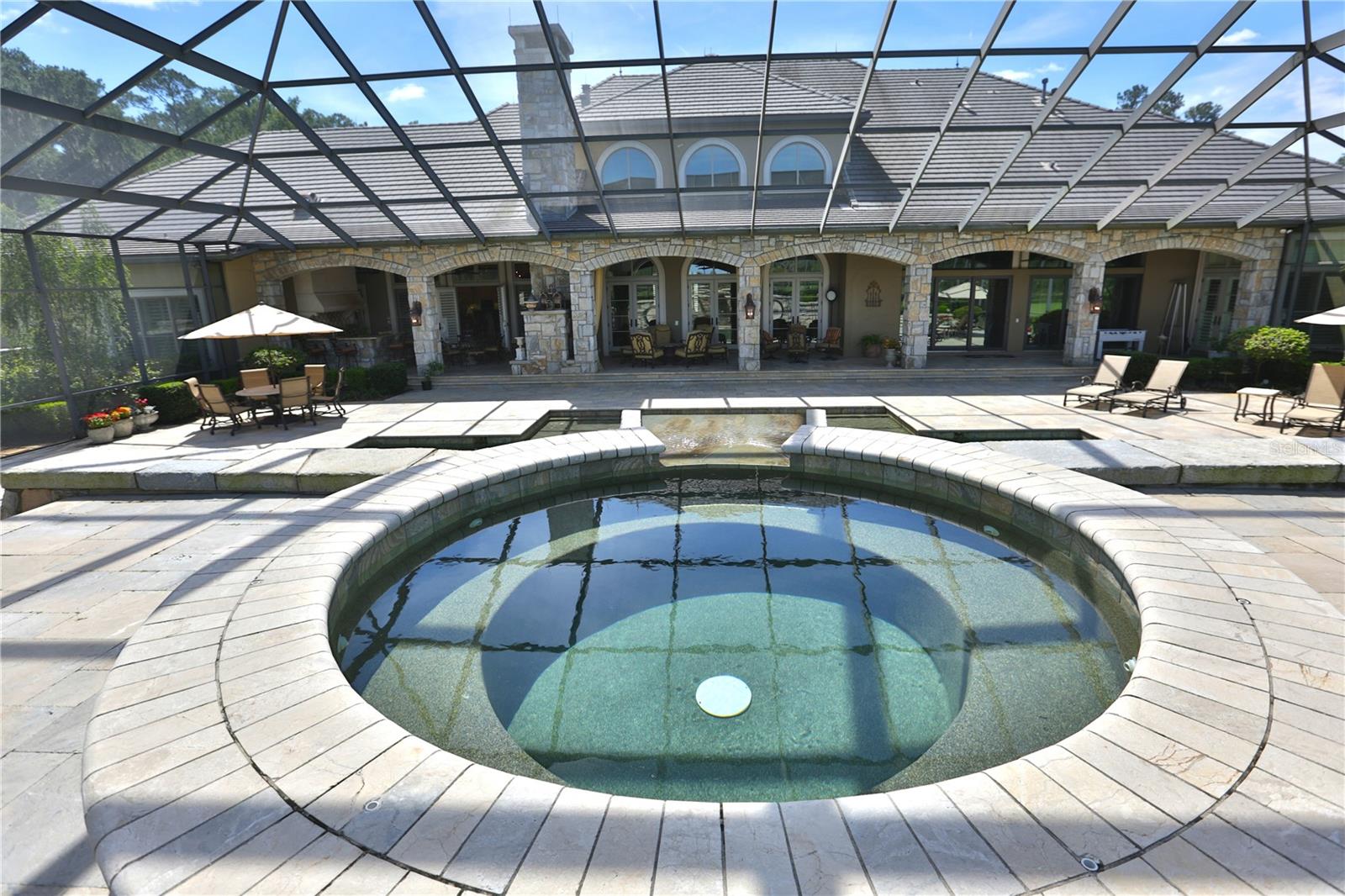 OM704652 Property Photo