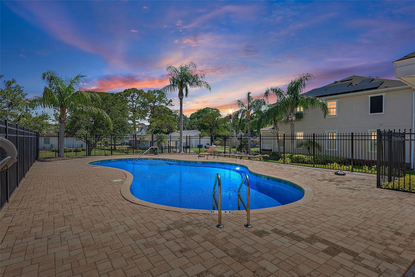 225 49TH AVE N, ST PETERSBURG, FL, 33703