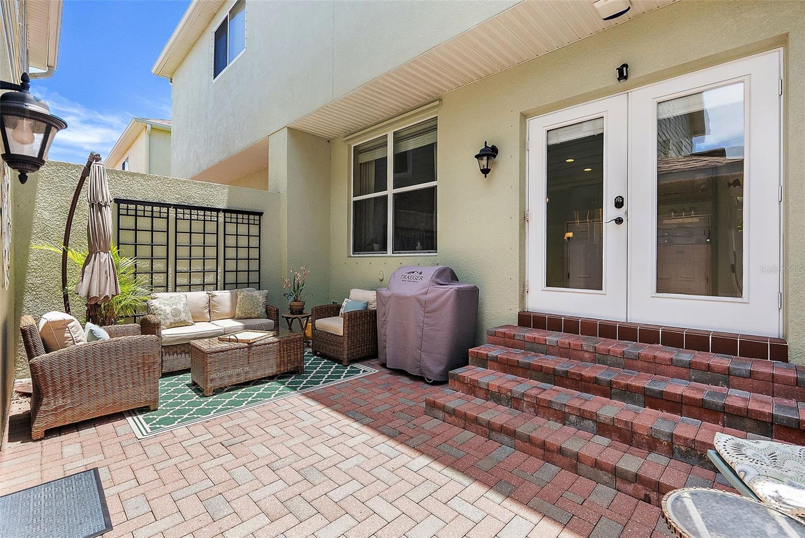 225 49TH AVE N, ST PETERSBURG, FL, 33703