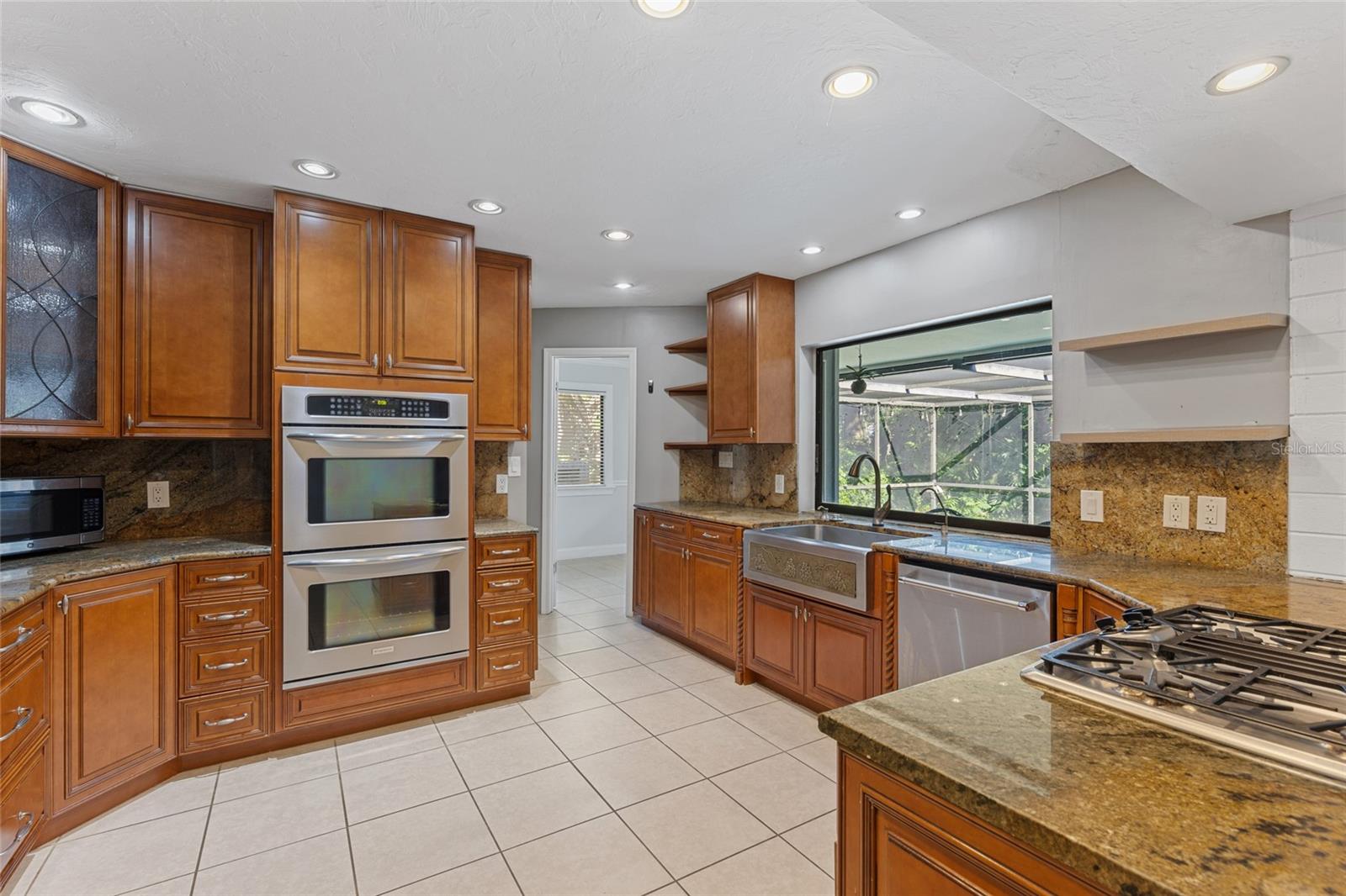 A4657572 Property Photo