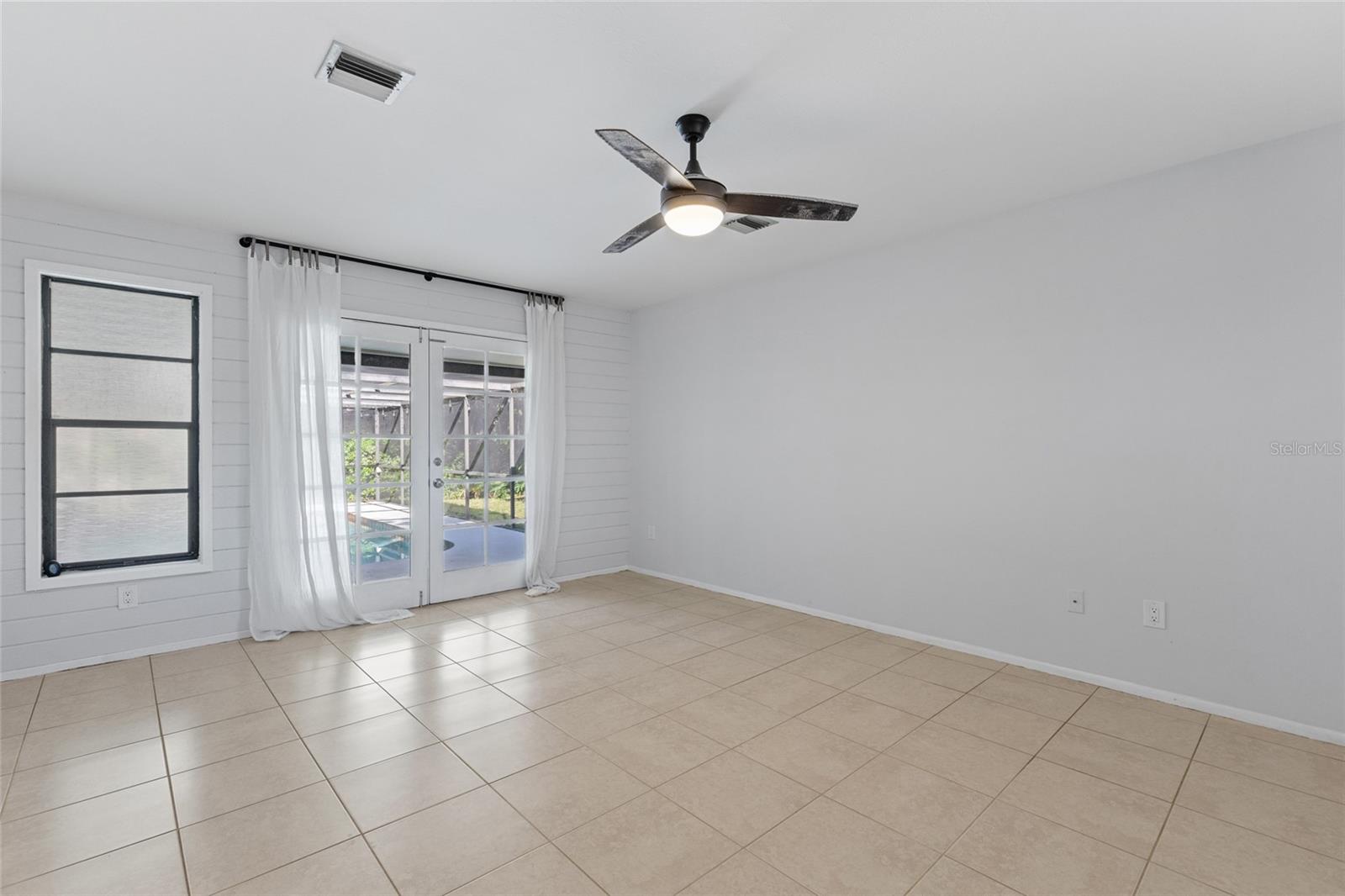 A4657572 Property Photo