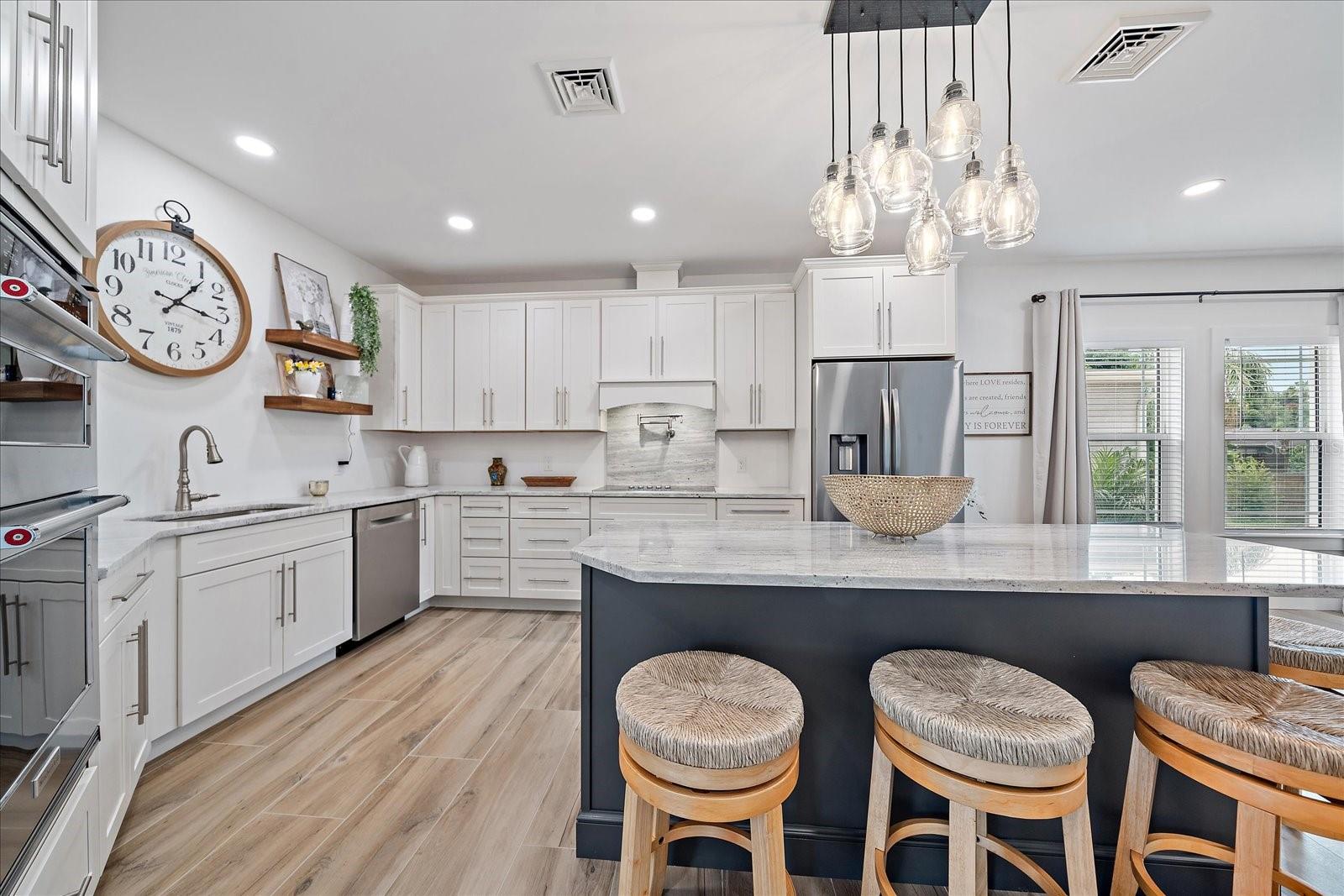 1876 LIVINGSTONE ST, SARASOTA, FL, 34231